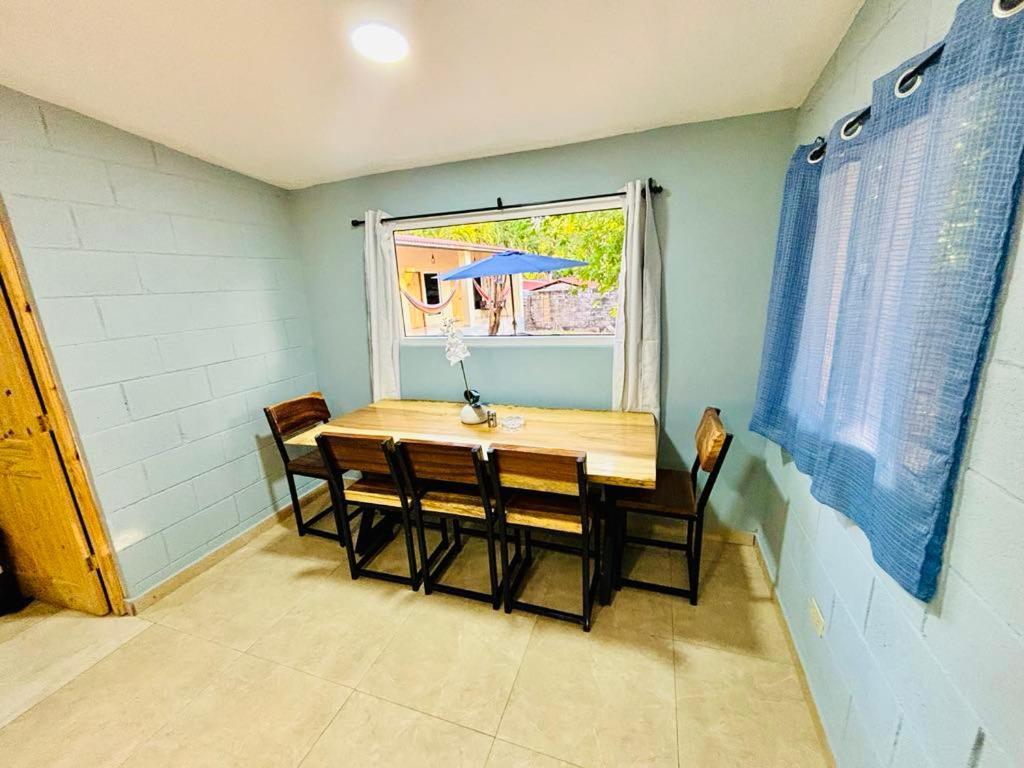 Hostal Camila'S Tamanique Εξωτερικό φωτογραφία